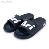 ราคา ☜□ARI SLIDE SANDALS - NAVY/WHITE รองเท้าแตะ อาริ สีกรมท่า (13833275750)