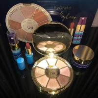ราคา Tarte Rainforest of the Sea Eyeshadow Palette Vol. III Hydrate & Glow Beauty Set (Limited Edition) ของแท้100% (1642821278)