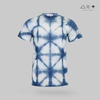ราคา เสื้อยืดมัดย้อมสีธรรมชาติ ลายโอริกามิ คราม (42350706325)