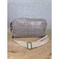 ราคา กระเป๋าสะพายข้าง มือ 2 แบรนด์ "Tsumori Chisato Carry" (24002755461)
