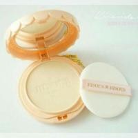 ราคา Bisous Love Blossom Brightening Foundation Powder