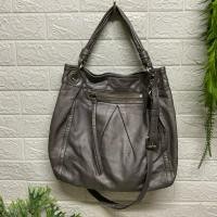 ราคา กระเป๋าสะพาย Coach แท้ หนังวัวนิ่ม สีเมทาลิก กว้าง 16 สูง 13 นิ้ว ราคา 990 บาท (29663380041)