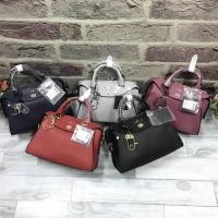 ราคา New arrival!! LYN CHERISH M CROSSBODY (752488191)