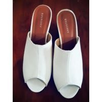 ราคา รองเท้า shuberry (321487012)