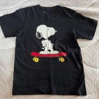 ราคา Uniqlo ยูนิโคล่ เสื้อยืด Snoopy Peanuts x KAWS แท้ XS (มือสอง) (40710578483)