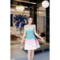 ราคา BT 02-00023 งานลดราคา เคลียร์สต็อก ราคาพิเศษ เดรสสั้นเกาะอกแต่งปลายแหลมตรงกลางวี ช่วงอกเสริมฟองน้ำ งานพิมพ์ลายหยักไล่สี (41350956554)