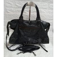 ราคา กระเป๋า balenciaga สีเทา ของแท้ % มือสอง (26370801520)