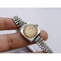 ราคา นาฬิกา Vintage มือสองญี่ปุ่น ladoSilverhorse ผู้หญิง ระบบ ไขลาน Swiss Made รูปทรงเบาะ 23mm ใช้งานได้ปกติ (25188534584)