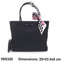 ราคา ♞,♘,♙ถูกที่สุด ของแท้ 100% Prada nylon tote bag VD (27582979701)