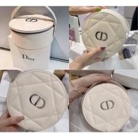 ราคา ลดราคาเนื่องจากกล่องชำรุด✨ VIP Gift Premium Gift Dior cosmetic bag with box #กระเป๋าเครื่องสำอาง#กระเป๋าDior (12573838997)