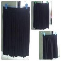 ราคา กระโปรงนักศึกษา จีบรอบ พลีท สีดำ (มือสอง) (39458494)