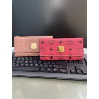 ราคา mcm แบรนด์เนมแท้มือสอง กระเป๋าสตางค์ สีแดงใบยาว อะไหล่ทอง สภาพดีพร้อมใช้งาน แบรนด์เนมแท้มือสอง (13842294531)
