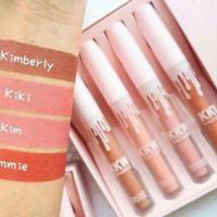 ราคา ลิปเนื้อแมท KKW เซต 4 สี ยกกล่อง (366964225)