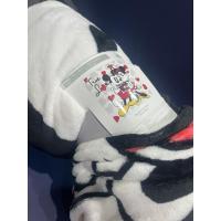 ราคา ผ้าห่มลายมิกกี้เมาส์ Mickey Mouse Shop Disneyland Paris (55253972787)