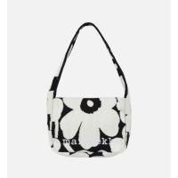 ราคา [ของหมด] Marimekko Knitted Shoulder bag Unikko Shoulder bag กระเป๋าสะพายลายดอกขาวดำ แท้ 100% (53854325685)