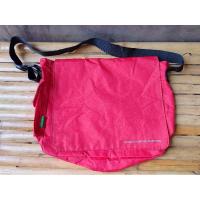 ราคา กระเป๋าสะพาย BENETTON สีแดงสด ผ้าไนลอนกันน้ำ (24078543316)