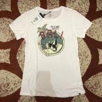 ราคา เสื้อยืดผู้หญิง VOLCOM Balinese GBM RELAX CT ต้นฉบับ 100% (48004340480)