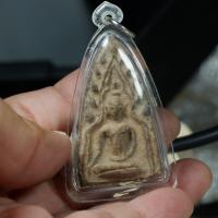ราคา พระขุนแผน เนื้อดิน กรุบ้านกร่างสุพรรณบุรี สภาพสวยสมบูรณ์มาก เลี่ยมพร้อมใช้ สภาพสะสม slft3 (50709121661)