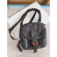 ราคา กระเป๋าสะพายข้าง Carry-All ของแท้สีดำ มือสอง (52600101921)