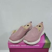ราคา รองเท้าลำลองแบรนด์ Skecher รุ่น Go walk Stability แบบสวมเท้า (Slip on)มือสองสภาพดีมากๆ 97% สีชมพู (20825444488)