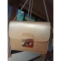ราคา กระเป๋าสะพายข้างหนังแท้ % แบรนด์เนมแท้ Furla made in Italy ไซส์ 7 นิ้ว สูง 6 นิ้ว สภาพสวยมากๆ อะไหล่เงินสแตนเลส (13885929519)