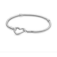 ราคา Used ส่งต่อสร้อยข้อมือ Pandora Silver Snake Chain Sterling silver Bracelets with heart clasp (22839887380)