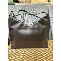 ราคา พร้อมส่ง**กระเป๋าหนัง Gucci แท้มือสอง (25970019166)
