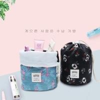 ราคา กระเป๋าเครื่องสำอางค์ ทรงกระบอก [KSO55t] (5637354131)