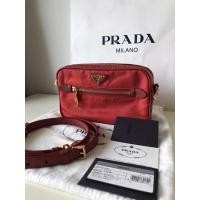ราคา กระเป๋าสะพายข้าง Prada สีแดง อะไหล่ทอง ของแท้100% (7263130971)