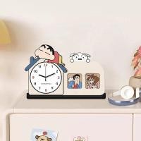 ราคา สไตล์ครีม Crayon Shin-Chan นาฬิกาตั้งโต๊ะลูกตุ้มนาฬิกาตั้งโต๊ะตั้งโต๊ะนาฬิกา 2025 สไตล์ใหม่ High-End Sense เงียบตารางลูกตุ้มขนาดเล็ก (44414330811)