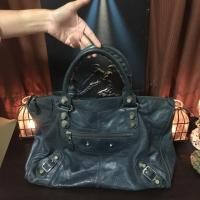 ราคา กระเป๋า BALENCIAGA มือสอง มีเลข serial number (1212394259)