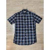 ราคา เสื้อเชิ้ตผู้ชายแขนสั้นลายสก๊อต Uniqlo size Sของแท้ สภาพดีมาก ใส่ไป1-2 ครั้ง (20250234981)