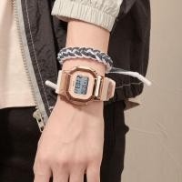 ราคา 2022นาฬิกาทรงสี่เหลี่ยมขนาดเล็กรุ่นใหม่สำหรับผู้ชายนาฬิกากีฬาสำหรับนักเรียนมัธยมต้นและมัธยมปลายนาฬิกาสำหรับนักเรียนหญิงก (24985089626)