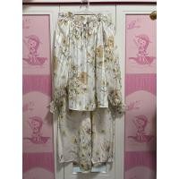 ราคา H&M set eur38 เสื้อeur38 อก 42 ยาว23“ กางเกง eur40เอวยืด28-32”สพ.42“ยาว40” (51958245816)