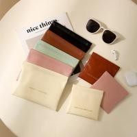 ราคา ชุดกระเป๋าใส่ของ กระเป๋าใส่เครื่องสำอาง กระเป๋าใส่เหรียญ ใส่บัตร ชุดคู่ ใบกลาง ใบเล็ก (41055601756)