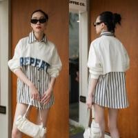 ราคา เซต 2 ชิ้น เสื้อเชิ้ตลายทางแขนกุด+เสื้อครอปแขนยาว VSHOP (20182929129)