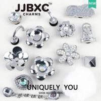 ราคา JJBXC ตัวติดรองเท้า charm ตกแต่งหัวเข็มขัดรองเท้าสุดพิเศษชุดดอกไม้เงิน โซ่เงิน และตุ๊กตาขนสีขาวอุปกรณ์ตกแต่งรองเท้า (25747792442)