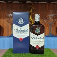 ราคา Ballantines Finest 700mL ขวดไวน์ต่างประเทศทรงสี่เหลี่ยม Made in Scotland สําหรับตกแต่งตู้ (ขวดเปล่า) (56154454921)