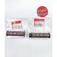 ราคา ปลอกแฮนด์ ขวา/ซ้าย สีน้ำตาล ฮอนด้า แท้ Giorno+ (2023 - 2025) (53140-K3M-T10ZA , 53166-K3M-T10ZA) (28826190860)
