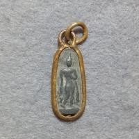 ราคา พระปางลีลากำแพง เนื้อชินตะกั่ว พิมพ์ 2 หน้าจิ๋ว เนื้อเก่าแท้ เลี่ยมจับขอบทองเหลืองเก่า รหัส568 (40560545475)