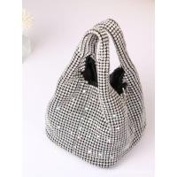 ราคา กระเป๋าออกงาน กระเป๋าถือ ตกแต่งเพชร คริสตัล สะพายได้ เพชรวิ้งเล่นไฟสุดๆ (22051384365)