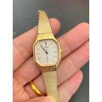 ราคา SEIKO QUARTZ 8เหลี่ยม สีทอง Lady ของแท้ มือสอง สภาพดี (41015417865)