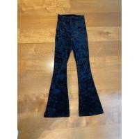 ราคา กางเกงขากระดิ่งผ้าเนื้อกำมะหยี่ยืดได้ Topshop แท้ 100% สภาพดีมาก ใส่ 1-2 ครั้ง (23923718838)