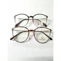 ราคา แว่นตาซาฟารี Safari ตัดเลนส์สายตาได้ ทนทาน น้ำหนักเบา *แถมผ้าเช็ดเลนส์+กล่องใส่แว่น* (18593713037)