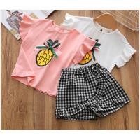 ราคา ชุดเด็กผู้หญิง เสื้อลายสับปะรดพร้อมกางเกงกระโปรงขาสั้นลายสก๊อต (พร้อมส่งในไทย) (2016651890)