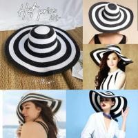ราคา พร้อมส่ง❗หมวกใส่ไปทะเล หมวกปีกกว้างลายขาวดำ ใส่ไปทะเล (4726141874)