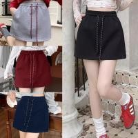 ราคา Chic พร้อมส่ง กระโปรงสั้น เอวสม็อค รุ่นมีเชือกรูด สีพื้น เรียบง่าย เนื้อผ้าวอร์ม นุ่มนิ่ม ยืดได้เยอะ (26469542490)