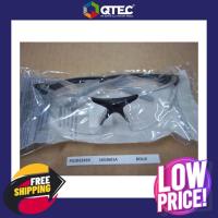 ราคา (ส่งฟรี) แว่นตานิรภัย UNIVERSAL Safety Glasses / BOLLE SAFETY - 1653601A / Polycarbonate - Clear Lens (20175891469)