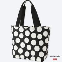 ราคา กระเป๋าถือใบใหญ่​ มือสองแบรนด์ UNIQLO x Marimekko (7909897634)