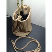 ราคา กระเป๋าทรงถังอัดพลีท Just In Case รุ่น Pearl มือสองสภาพดี ของแท้ 100% (56356252246)
